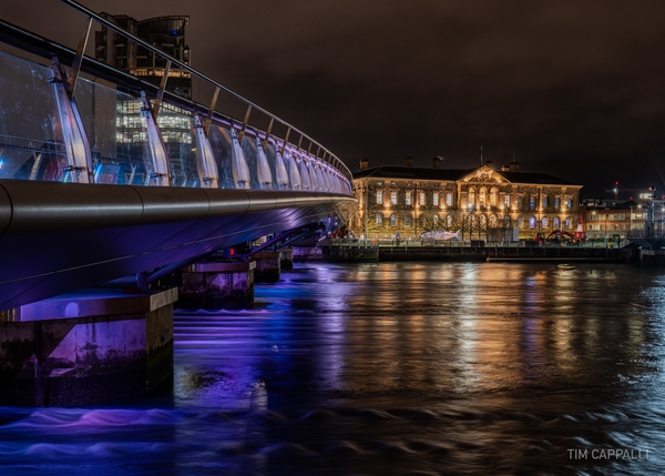 Lagan Weir Footbridge and the Custom House, Belfast 🇬🇧