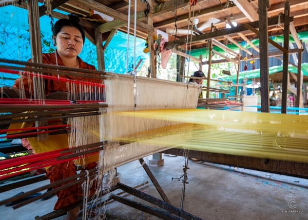 Silk loom